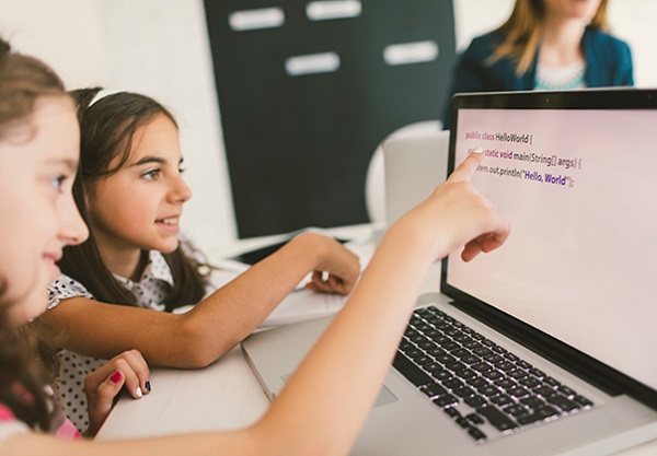 8 reasons why every child should learn to code 02