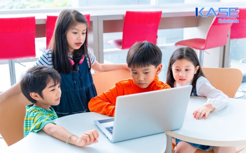 Máy tính và trẻ em: học hỏi, giải trí, và phát triển kỹ năng